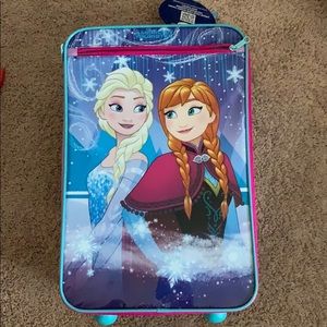 Disney’s frozen child’s size suitcase